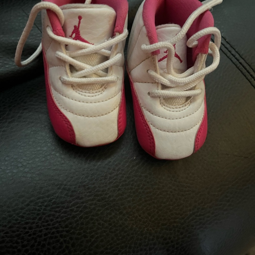 Jordan Kids Sneakers in Pink and White